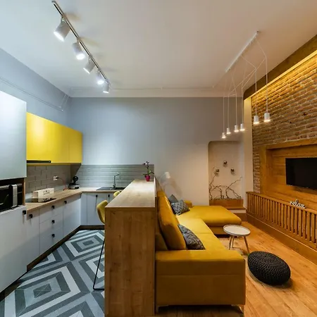 The Yellow Umbrella *