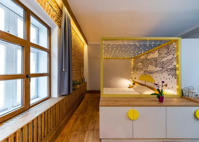 The Yellow Umbrella Apartman *