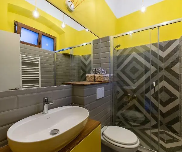 The Yellow Umbrella *